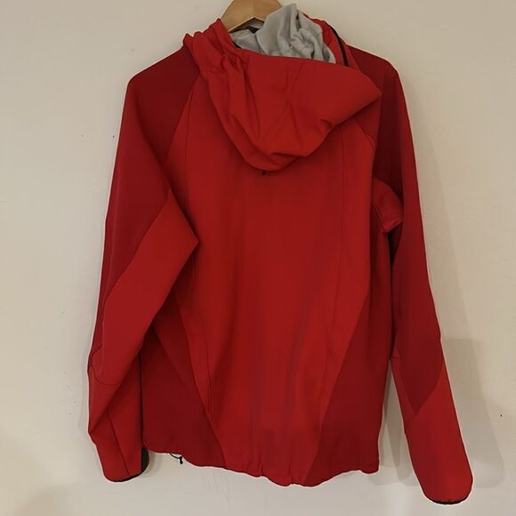 Mammut sz XL red men’s thermal zip jacket great pre owned condition, hooded - Picture 8 of 16